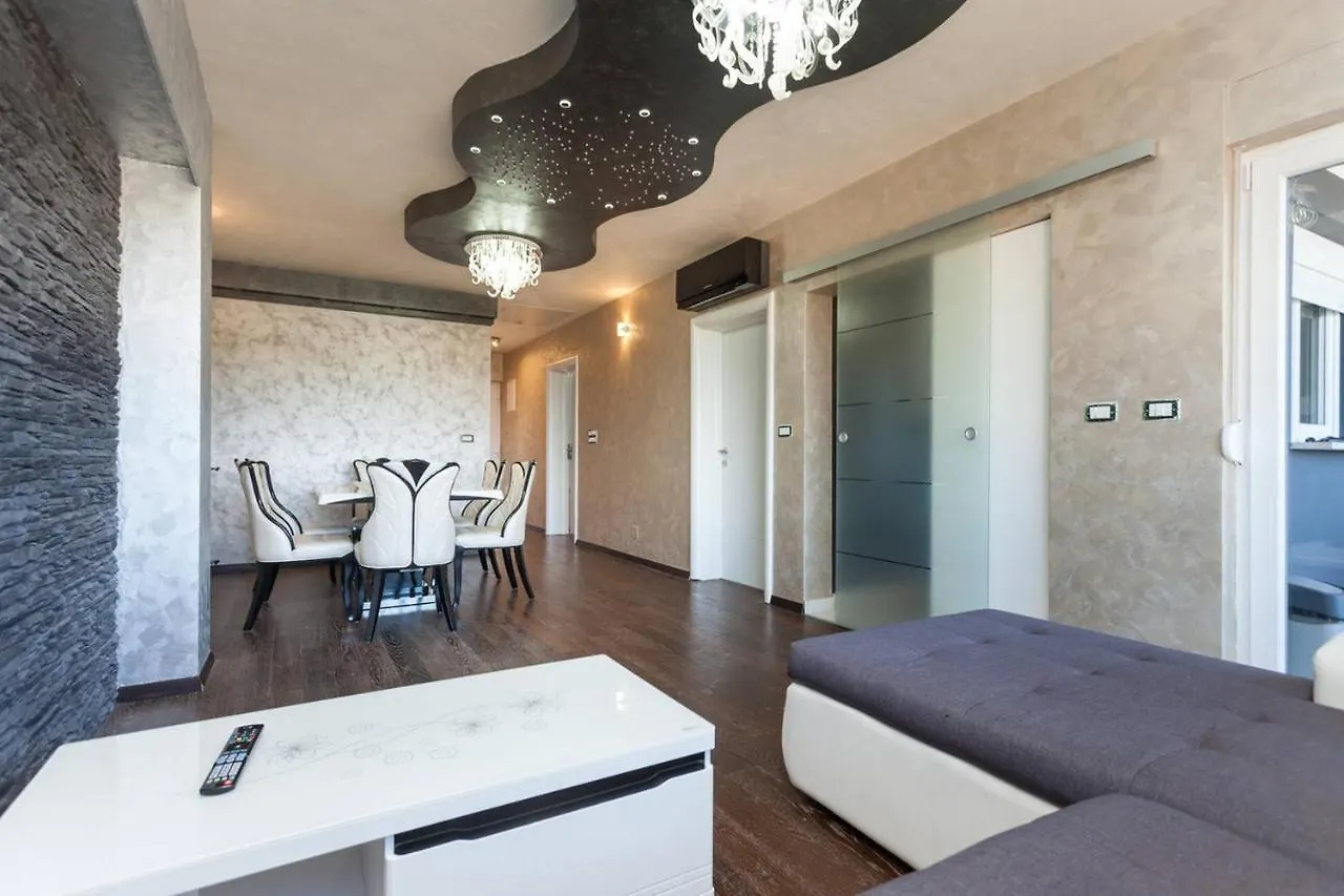 Teo Apartment Pula